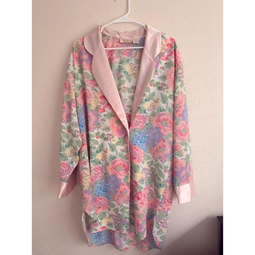 Vintage Victorias Secret Floral Robe